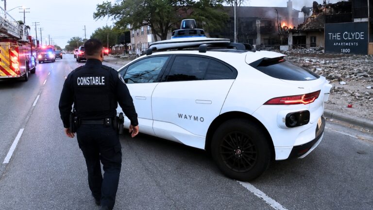 Driverless Waymo Blocks Dallas Road as First Responders Rush to Deadly Apartment Explosion